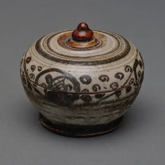 A Sawankhalok stoneware covered box,